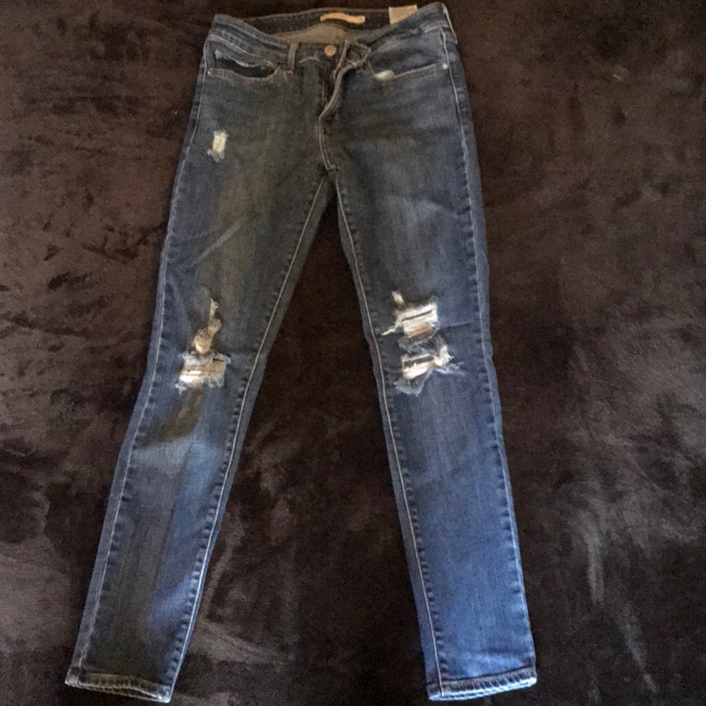 Levi’s 711 skinny jeans